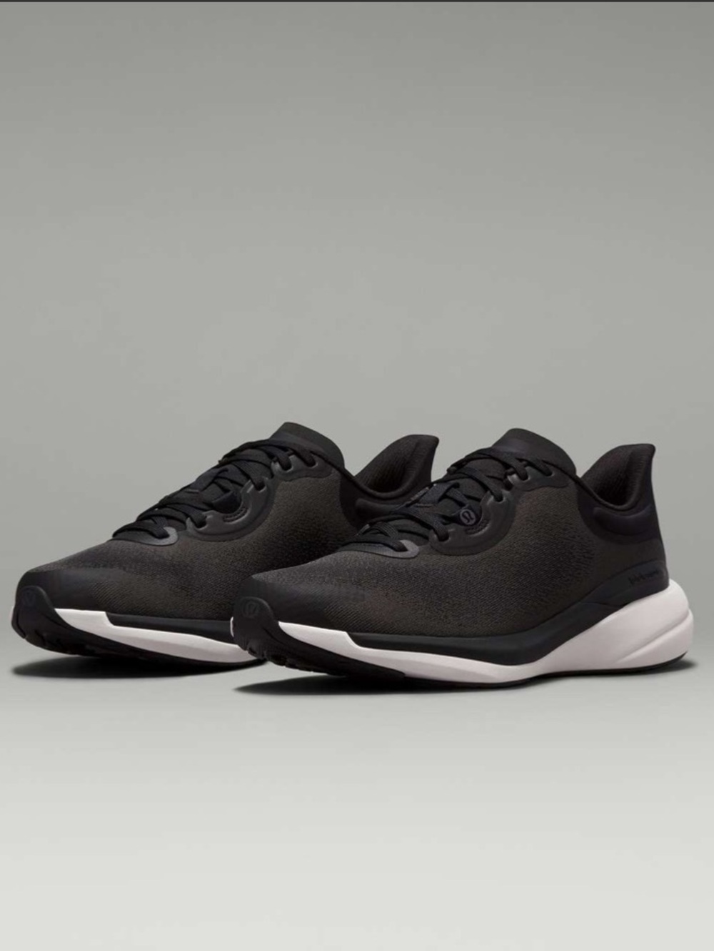 lululemon athletica Chargefeel 2 Low Women's Sneakers - Black/White